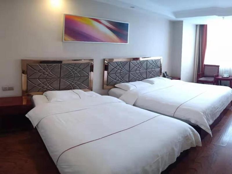 Greentree Inn Geermu Walking Street Business Hotel Golmud Extérieur photo