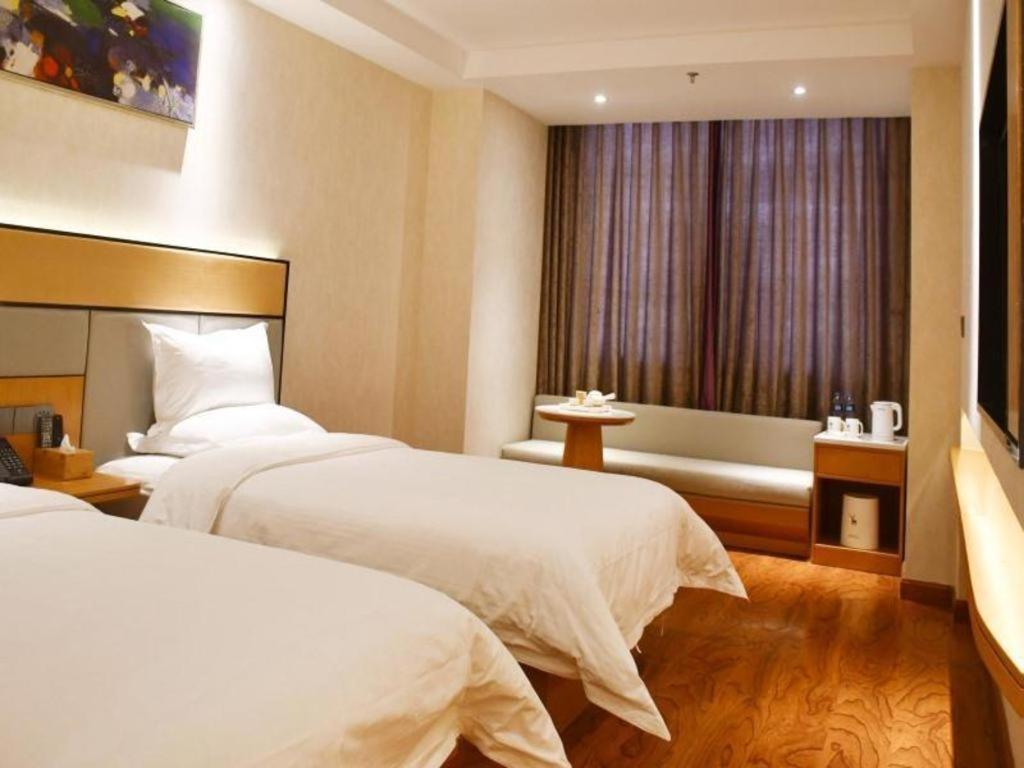 Greentree Inn Geermu Walking Street Business Hotel Golmud Extérieur photo