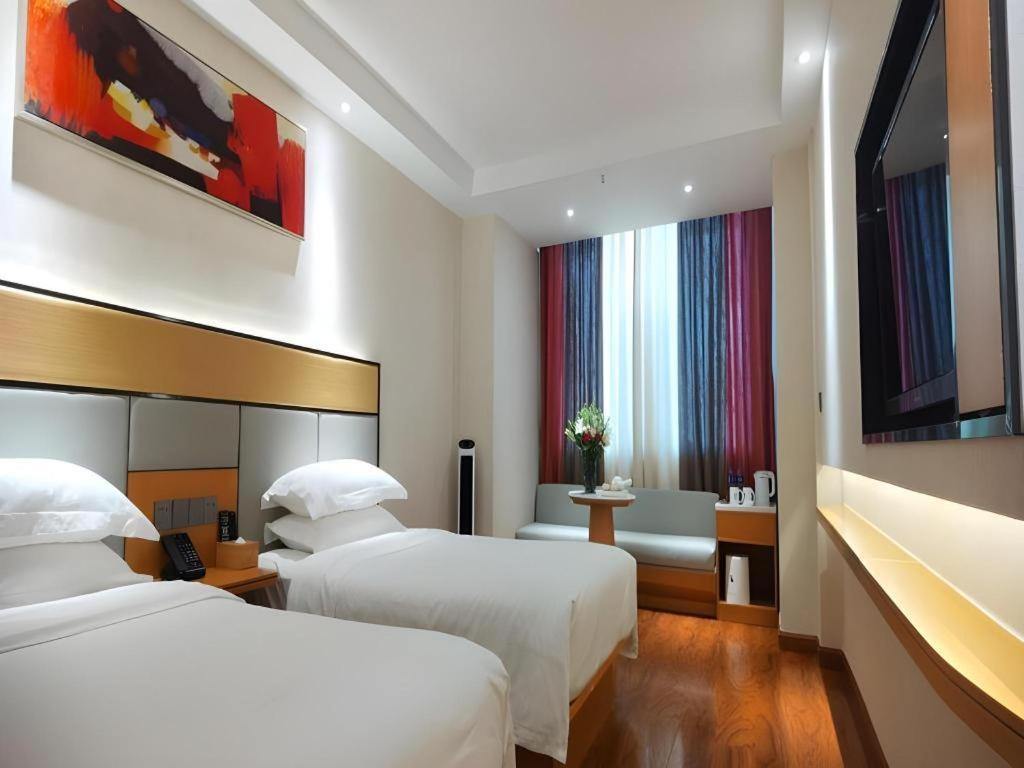 Greentree Inn Geermu Walking Street Business Hotel Golmud Extérieur photo