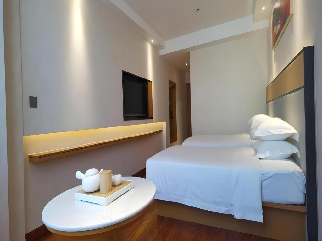 Greentree Inn Geermu Walking Street Business Hotel Golmud Extérieur photo