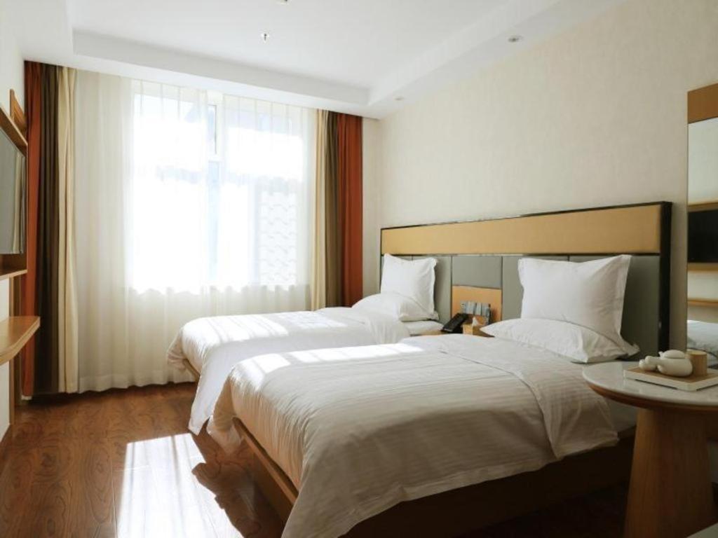 Greentree Inn Geermu Walking Street Business Hotel Golmud Extérieur photo
