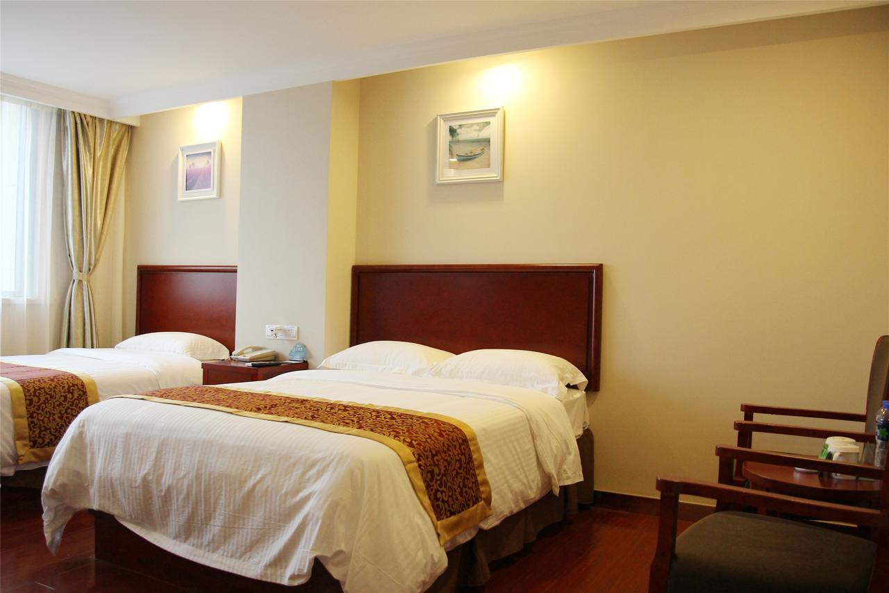 Greentree Inn Geermu Walking Street Business Hotel Golmud Extérieur photo