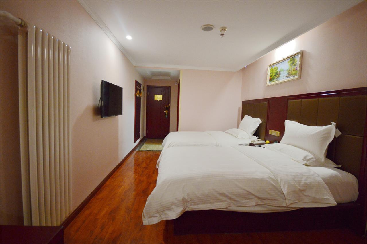 Greentree Inn Geermu Walking Street Business Hotel Golmud Extérieur photo