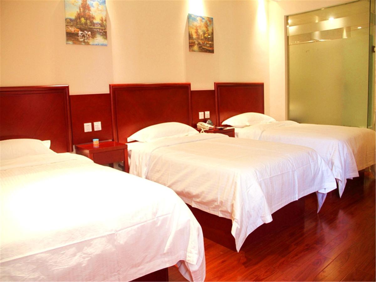 Greentree Inn Geermu Walking Street Business Hotel Golmud Extérieur photo